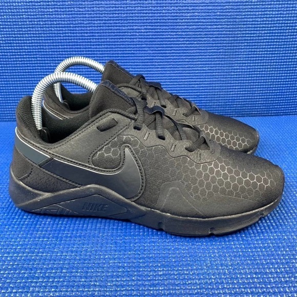 NIKE LEGEND ESSENTIAL 2 Women`s Size 9 Black Athletic Running Shoes CQ9545-002 - Picture 3 of 8